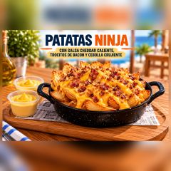 PATATAS NINJA (CON SALSA CHEDDAR, BACON Y CEBOLLA CRUJIENTE)