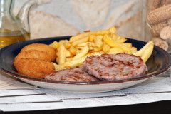 P.C.-4.DOS HAMBURGUESAS, CROQUETAS Y PATATAS FRITAS