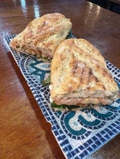 BAGUETTE MARCA LISA SIMPSON (VEGANO)