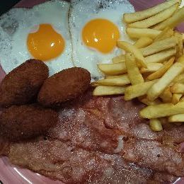 P.C.-8.OCHO LONCHAS BACON, DOS HUEVOS, PATATAS Y CROQUETAS – imagen 1