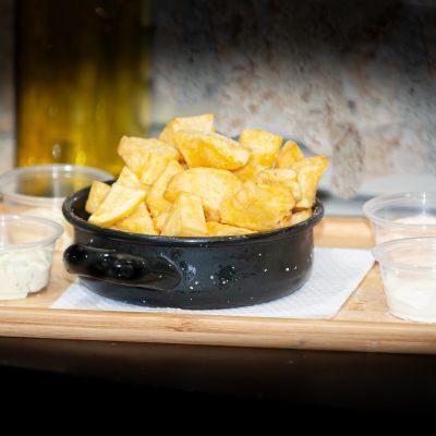 PATATAS BRAVAS (4 SALSAS APARTE) – imagen 1